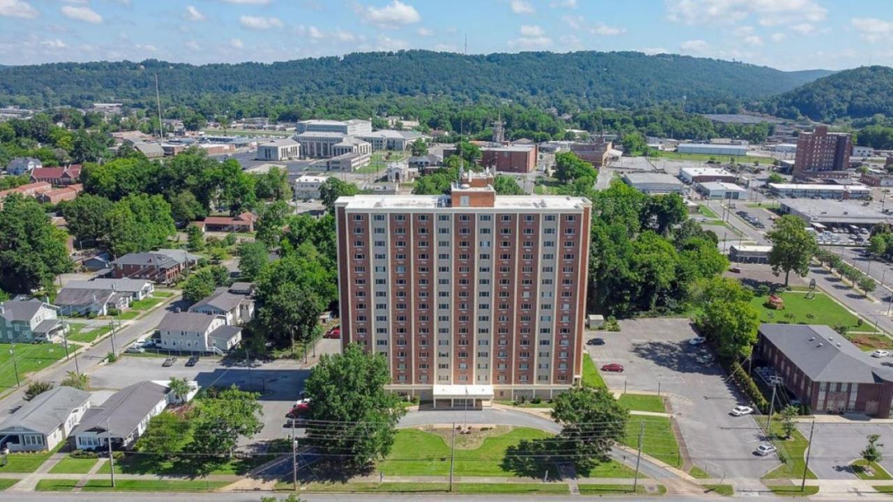Cozy 1 Bedroom Apartment In Downtown Gadsden, Al 외부 사진